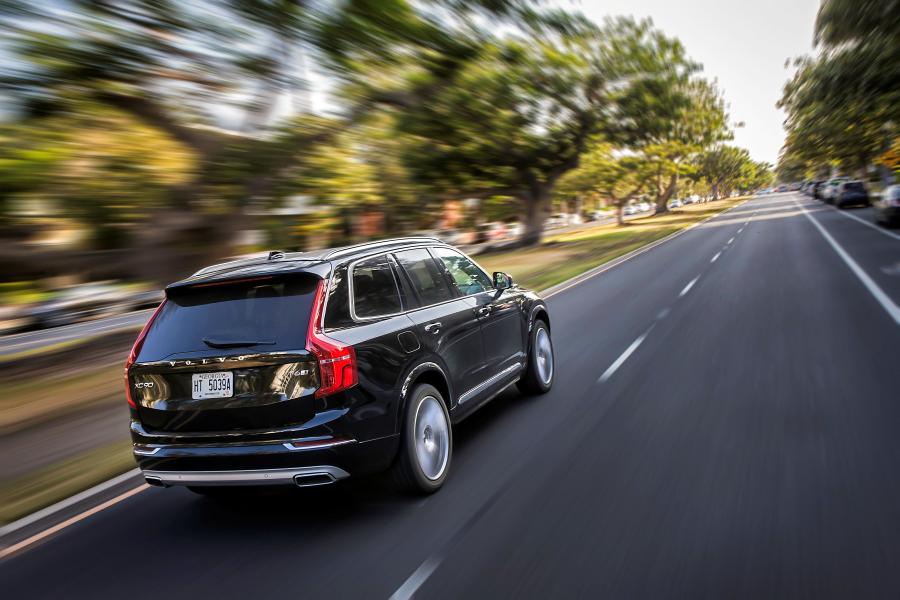  Volvo XC90 T6 AWD First Edition 2016 года  (US) (фото 16 из 17)